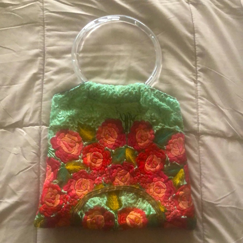 Cutest Flowered Purse